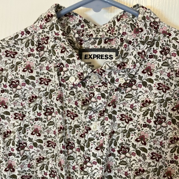 Express Tops - Size 18-20 100% cotton Express button-down shirt